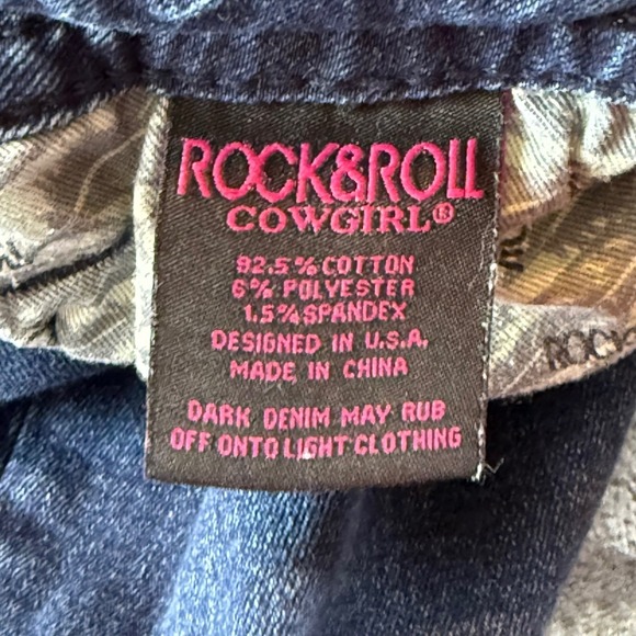 Rock & Roll Cowgirl Women's Jeans Mid Rise Flare Trouser Size 29X36 - Picture 3 of 13